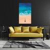 Obraz na płótnie Kobieta Plaża Słońce Fale 80x120 cm